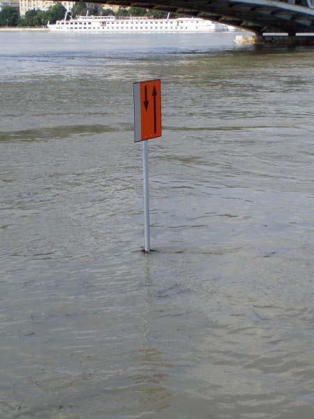 Flood01