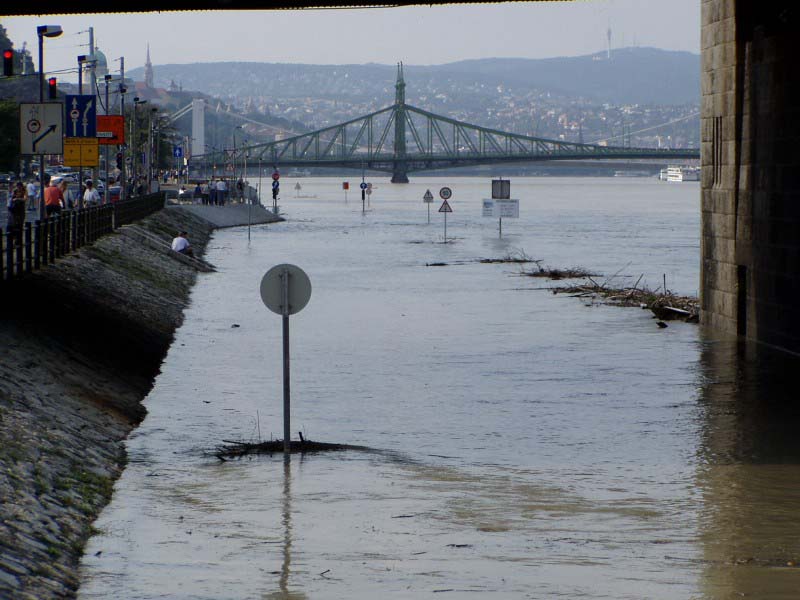 Flood03